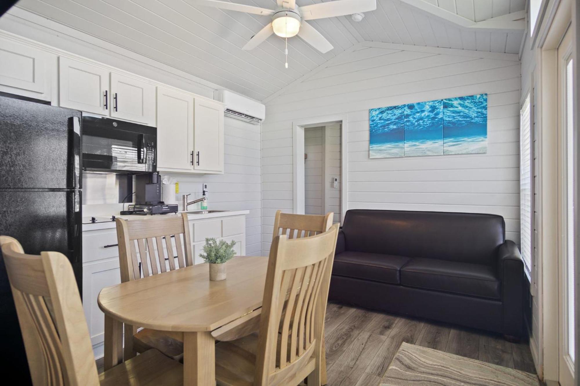 Tiny Home- Brand New At Crystal Beach Bolivar Peninsula المظهر الخارجي الصورة